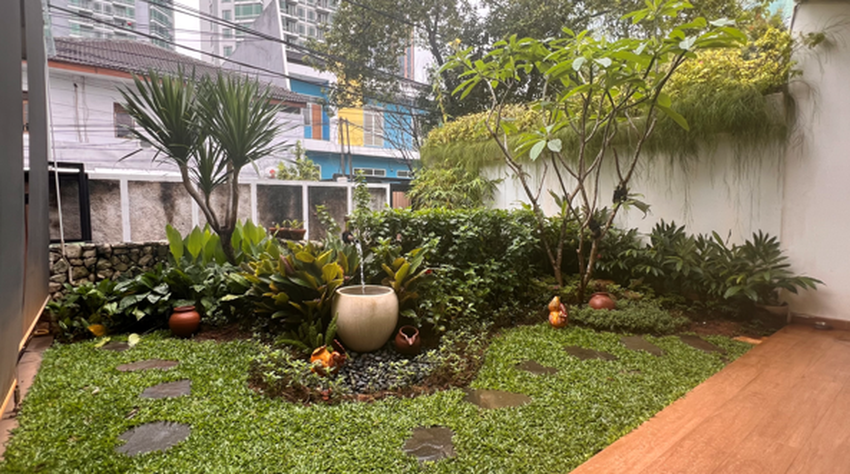 DI JUAL RUMAH DI SETIA BUDI  - ART HOUSE