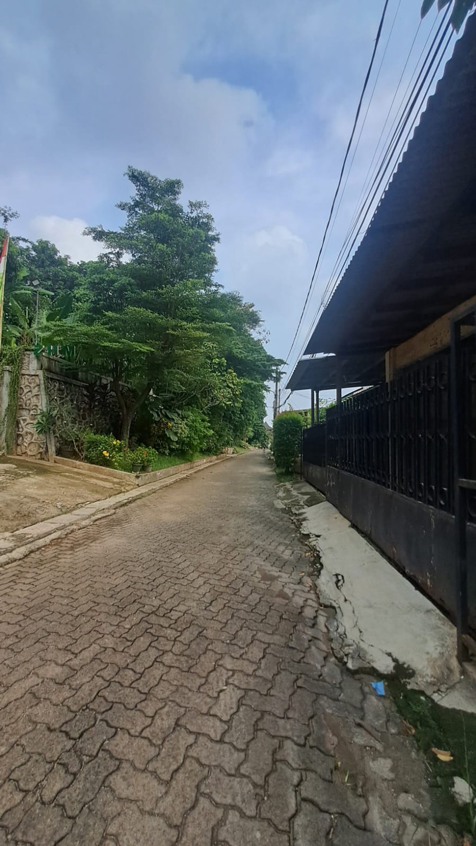 Rumah Baru dengan Desain Layout Minimalis Modern @Ciputat.