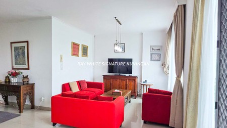 Apartment for sale in an Exclusive Tower at Apartemen Hampton's Park