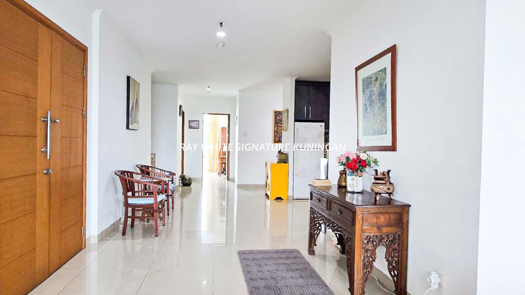 Apartment for sale in an Exclusive Tower at Apartemen Hampton's Park