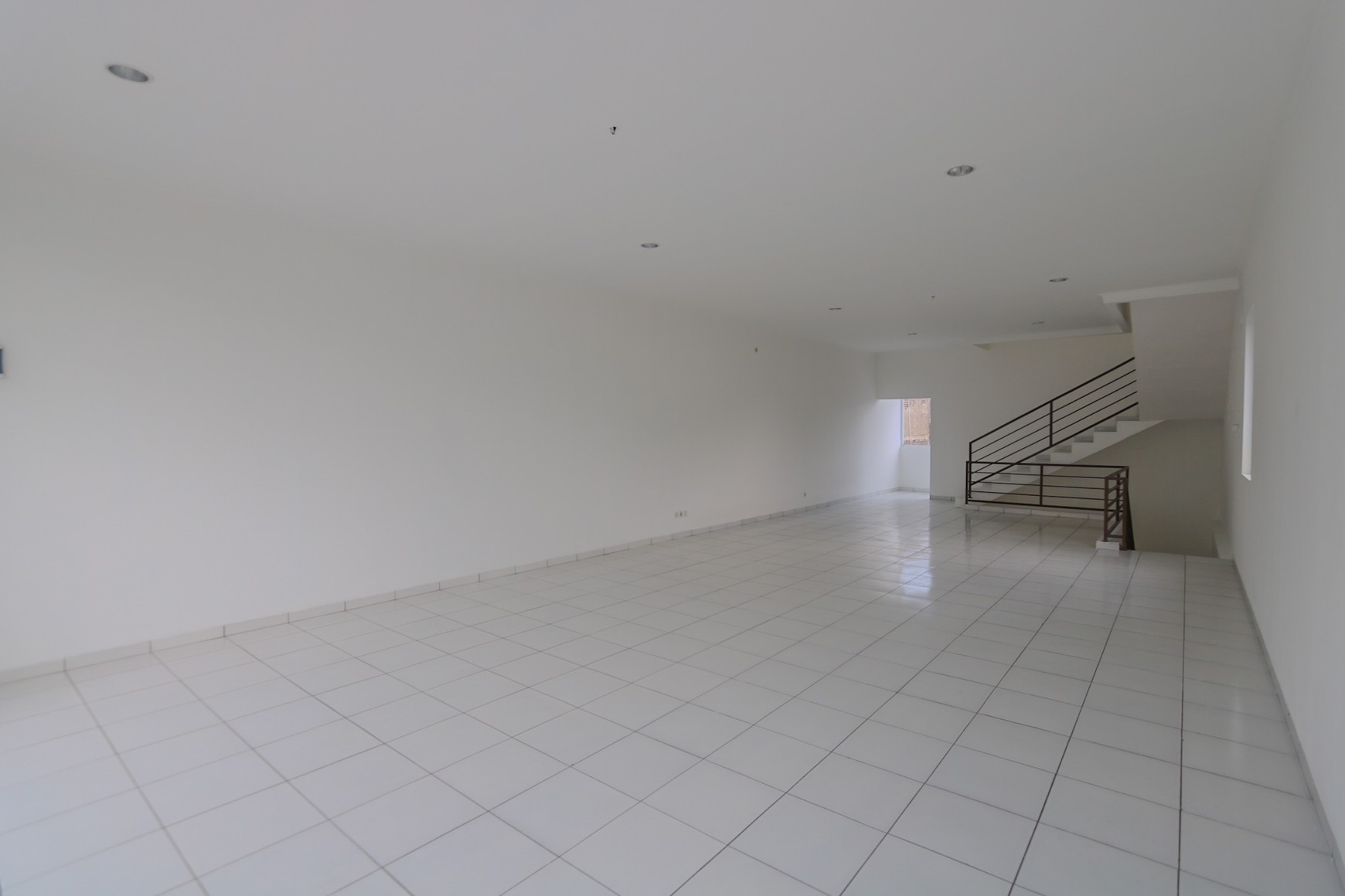 RUKO STRATEGIS, DEKAT SURAPATI CORE, SUCI, PADASUKA, COCOK CAFE RESTO, KANTOR