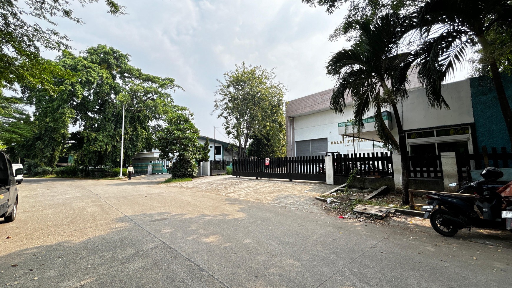 Gudang Industri Di Kawasan Industri Pulogadung, Jakarta Timur