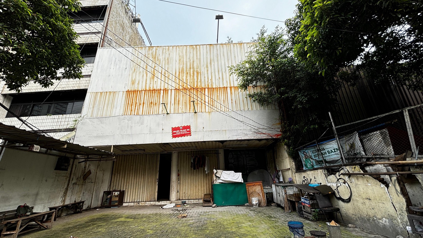 Gedung Kantor Berlokasi Komersil Dan Strategis, Di Jl. Kramat Kwitang, Jakarta Pusat