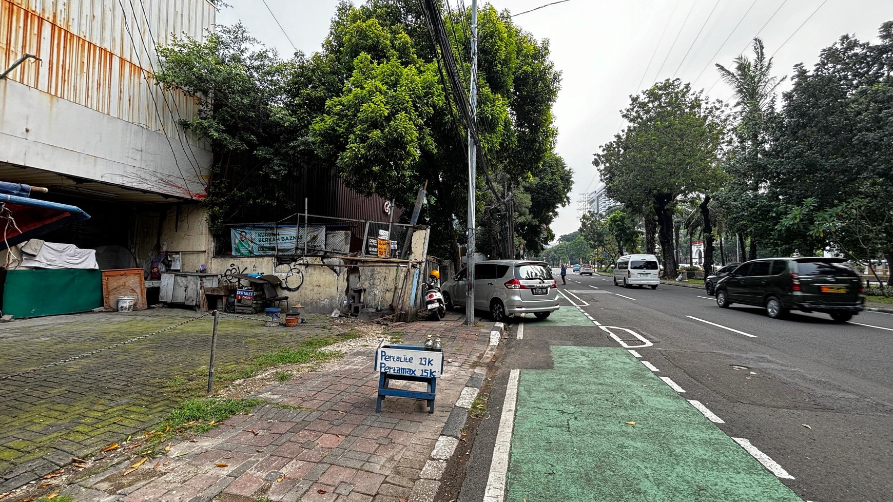 Gedung Kantor Berlokasi Komersil Dan Strategis, Di Jl. Kramat Kwitang, Jakarta Pusat