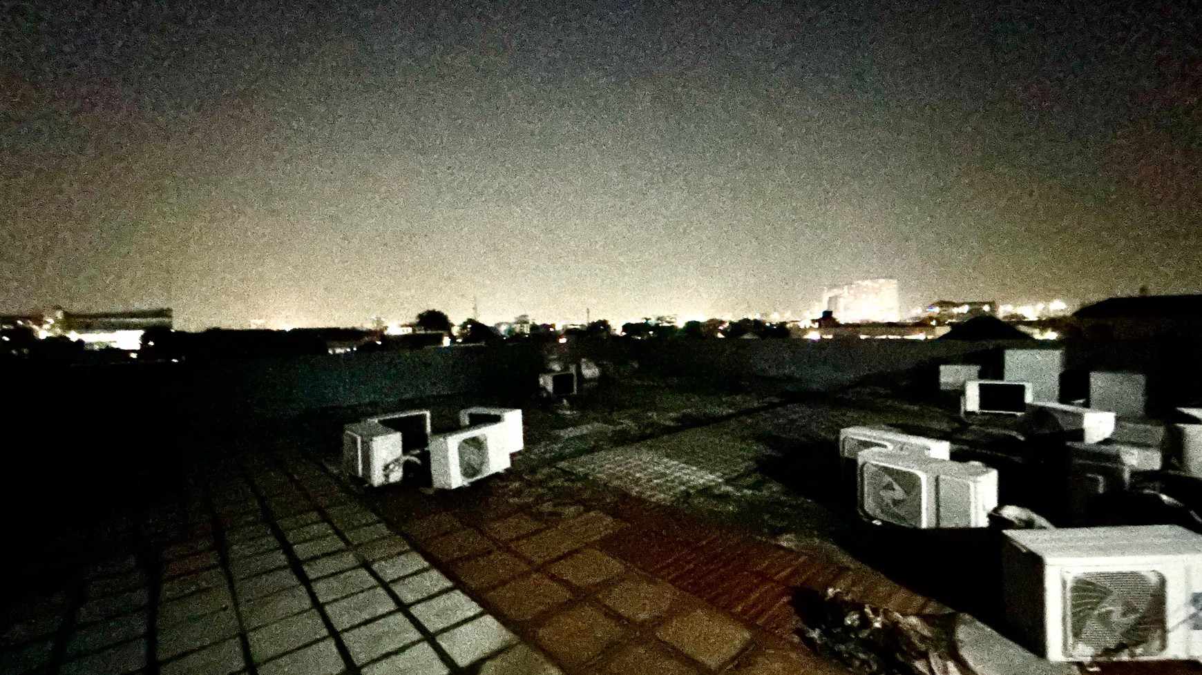 Kos2an Bagus 23 Pintu, 3 Lantai Dan Rooftop, Di Lantai Satu Terdapat Alfa Mart, di Kebon Nanas, Jatinegara