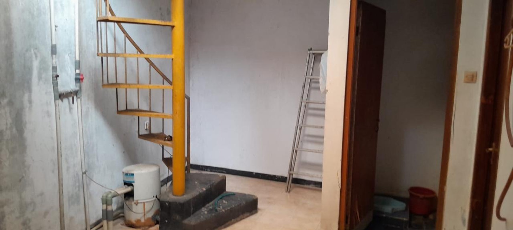 Dijual Rumah hitung tanah di Gang 100 Lenteng agung