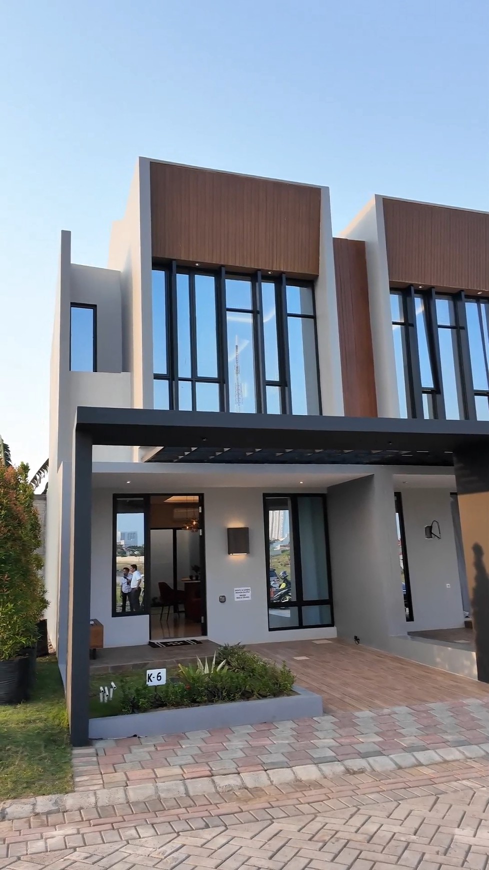 Rumah Dijual Selangkah Ke HR Muhammad, Surabaya