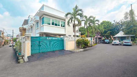 Rumah Layak Huni 3 Lantai di Jl Batang Hari Cideng