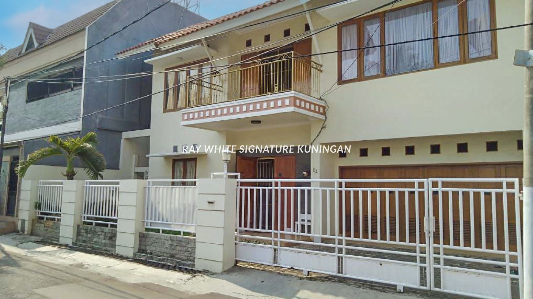 Rumah Siap Huni Lokasi Tenang di Komplek Permata Hijau 2