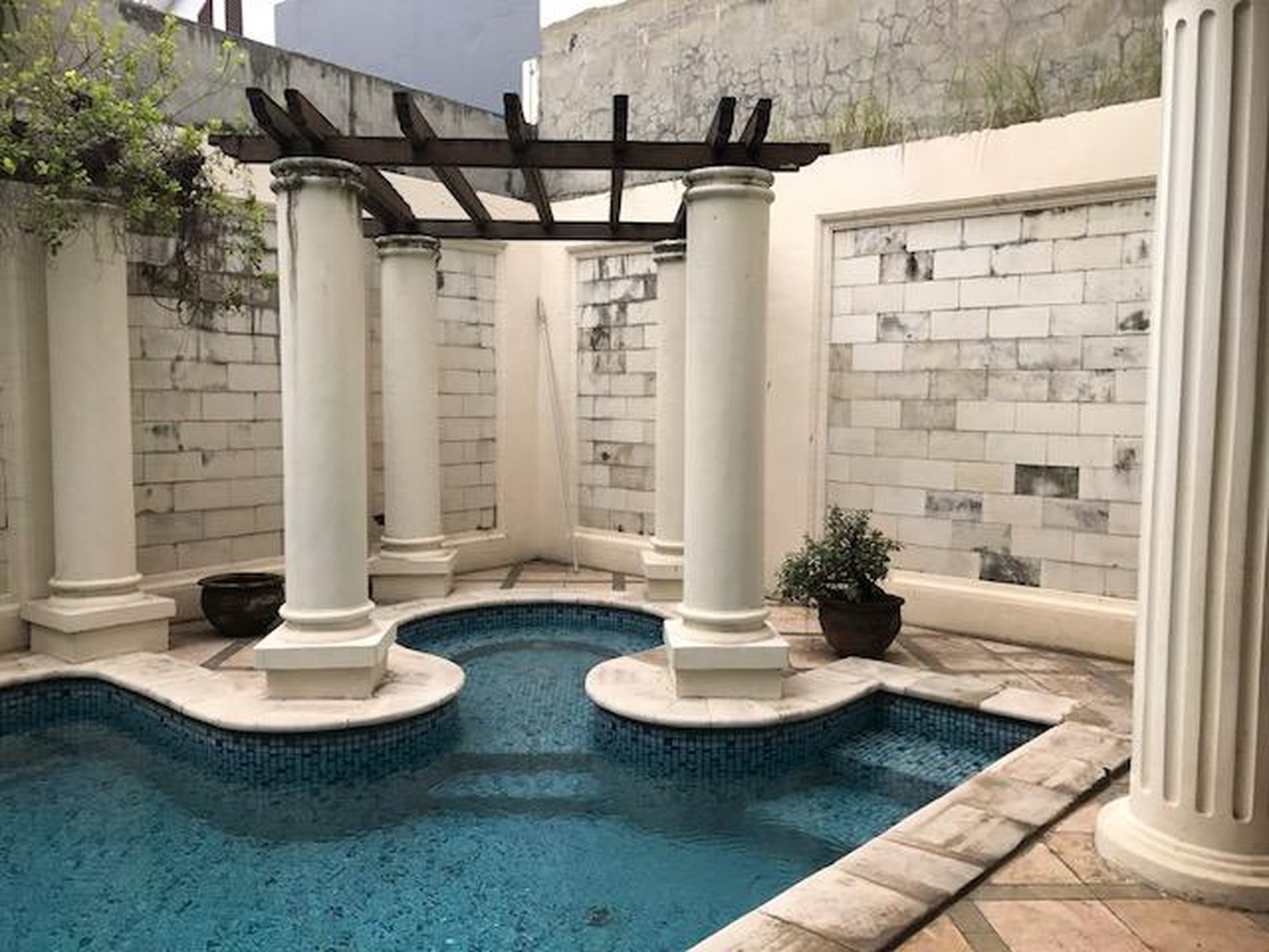 For Sale Rumah Hook Pondok Indah di Jalan Utama Best Price Under Market