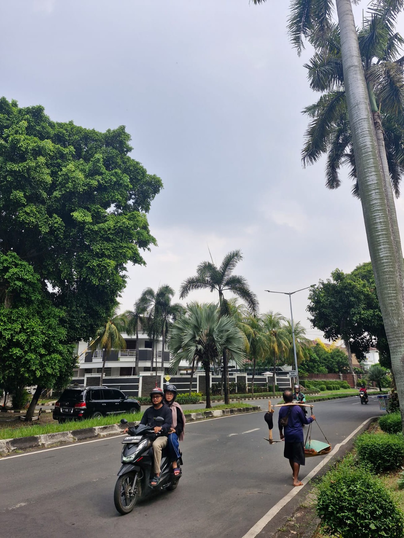 For Sale Rumah Hook Pondok Indah di Jalan Utama Best Price Under Market