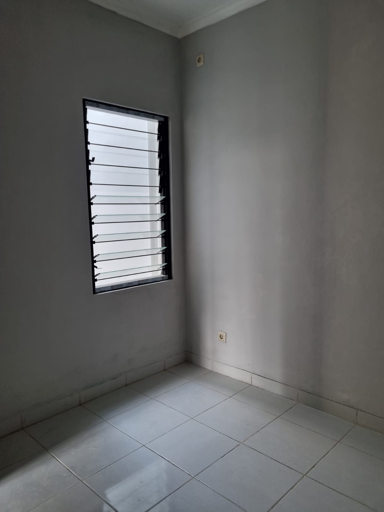 Disewa Rumah Siap Huni di Bintaro Jaya dengan Lingkungan Asri KT 3 KM 2