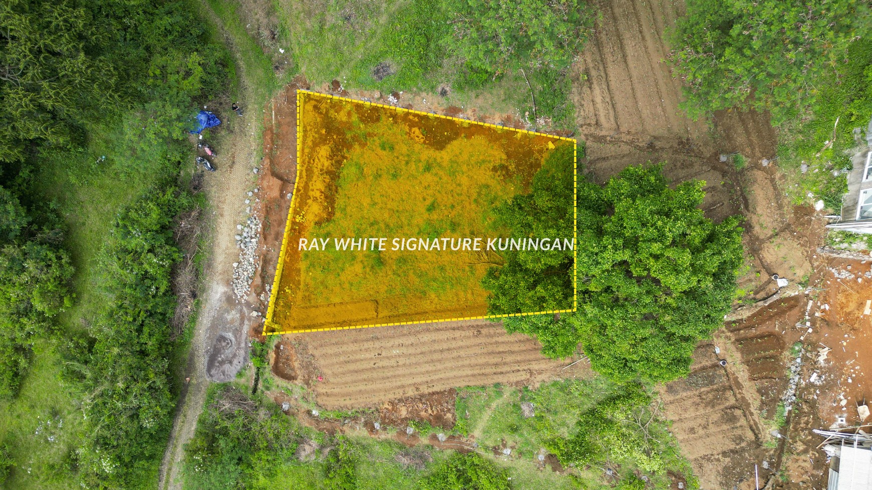Tanah Kavling 874 meter Cocok Untuk Usaha atau Villa