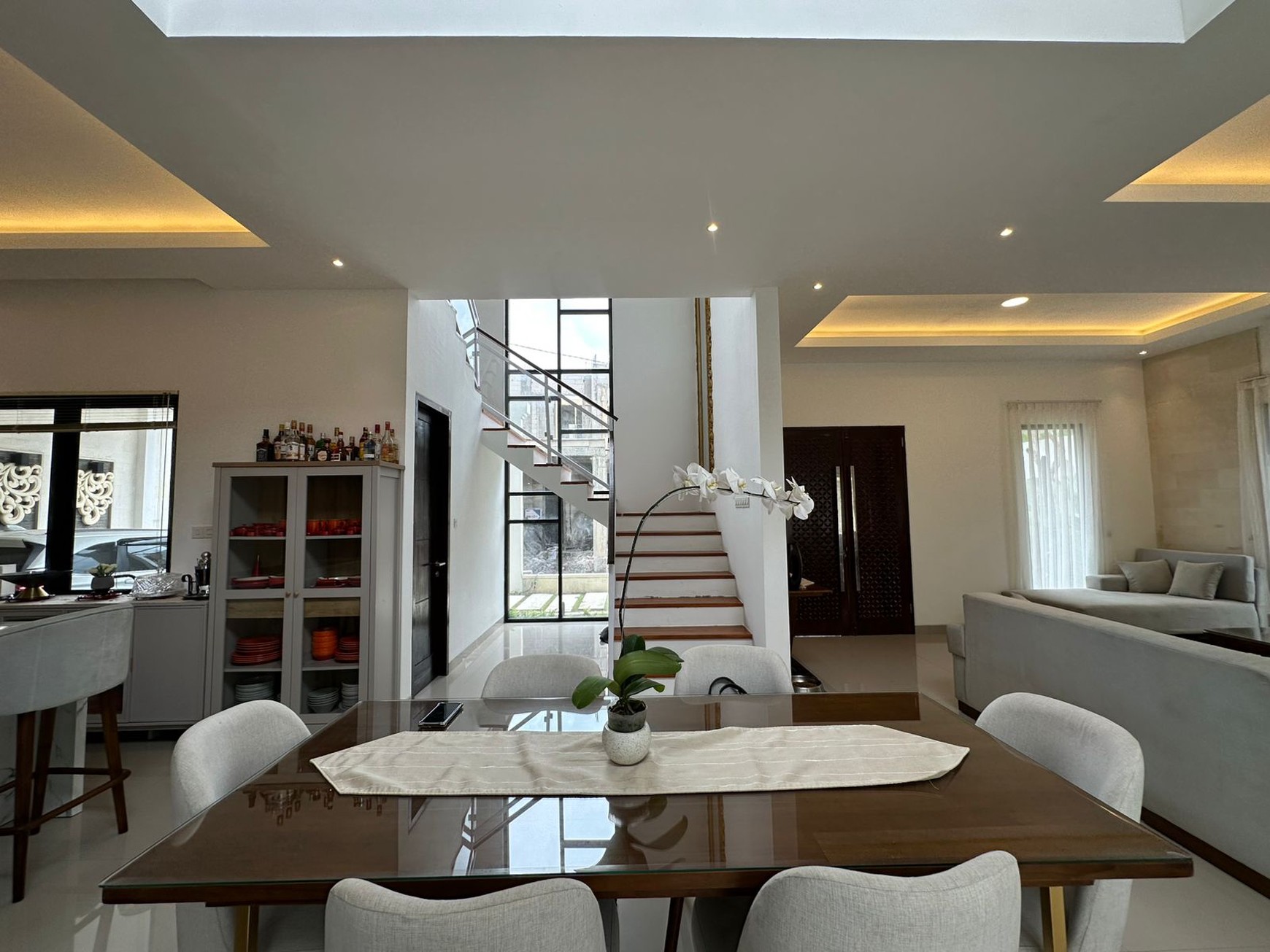 Beautiful Modern Villa For Sale in Ungasan