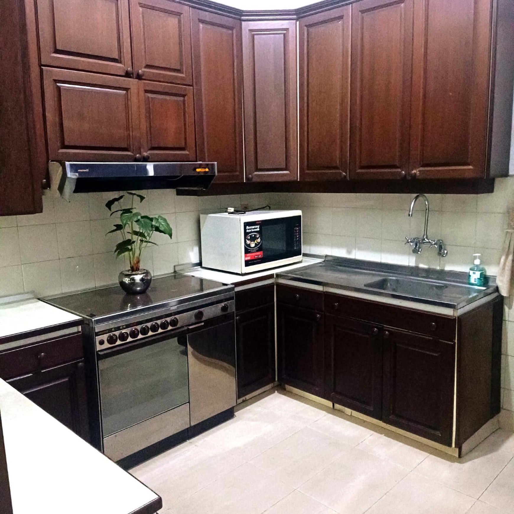 Di Jual Rumah Siap huni lokasi strategis di Jl Lamandau Raya Kebayoran Baru Jakarta Selatan