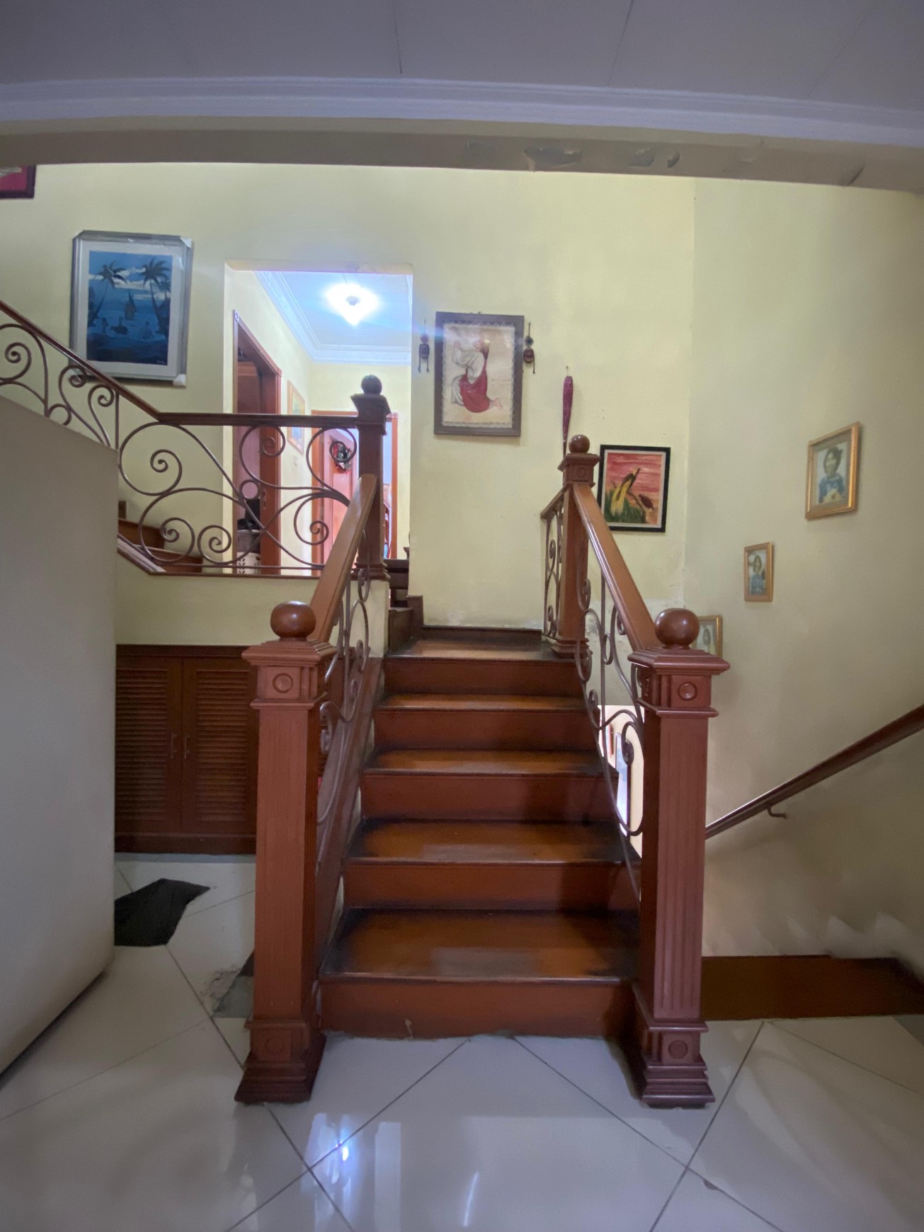 Rumah Minimalis di Villa Cinere Mas Luas 500 m2 Posisi Hook