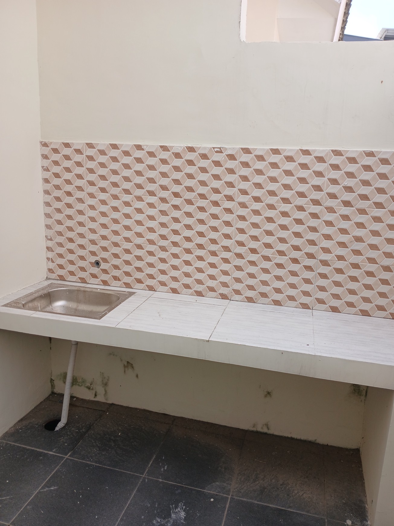 Rumah murah Kedamean Gresik deket pintu Tol Belahan Rejo