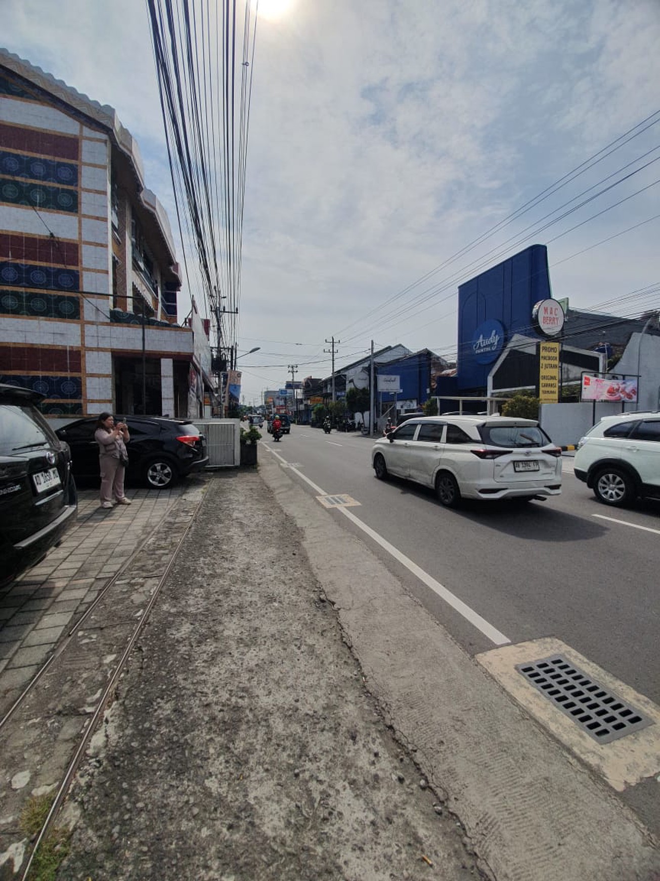 Ruang Usaha Lokasi Strategis Dijalan Kaliurang Km 6 Condongcatur Depok Sleman
