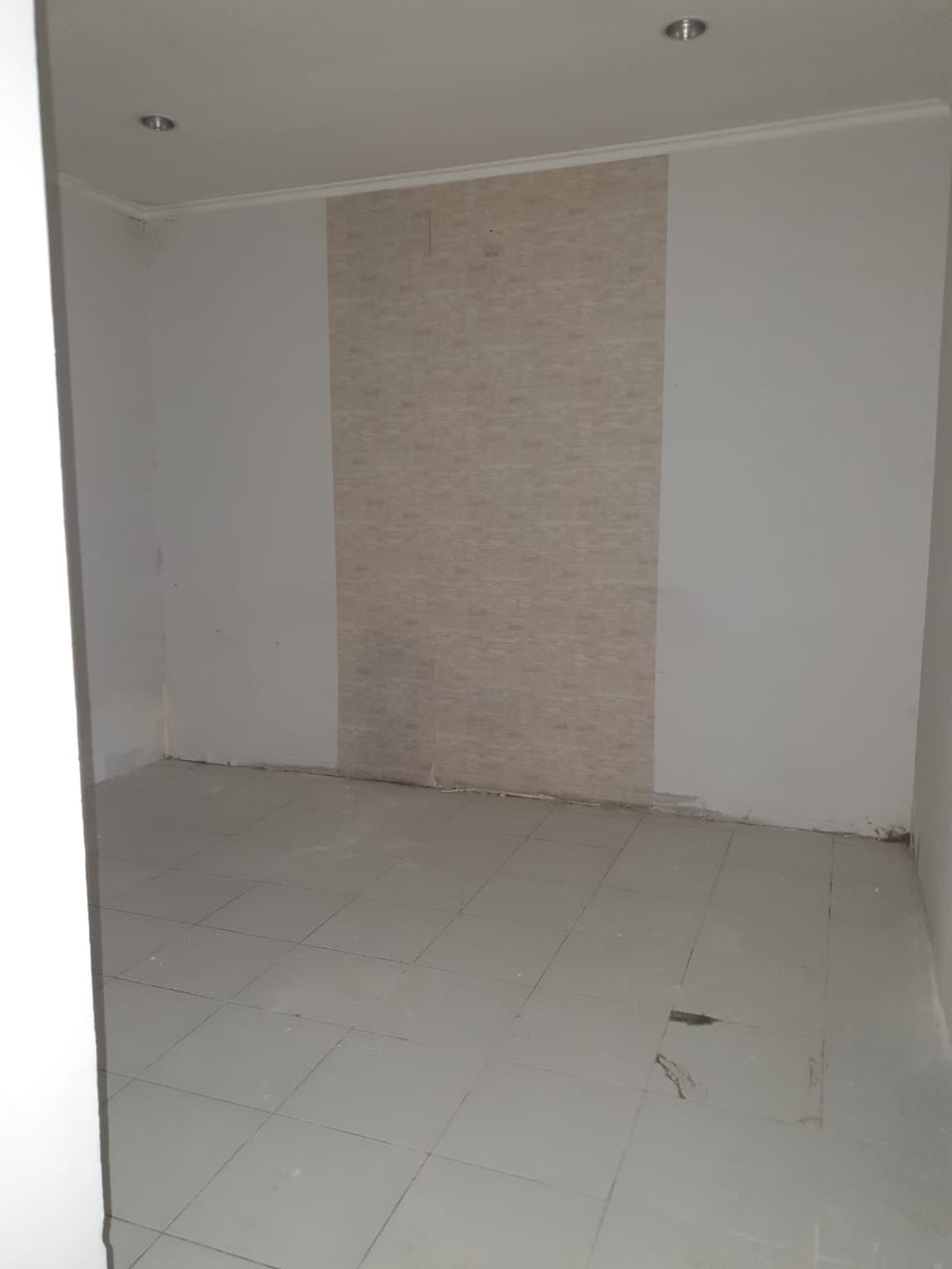 Ruang Usaha Lokasi Strategis Dijalan Kaliurang Km 6 Condongcatur Depok Sleman