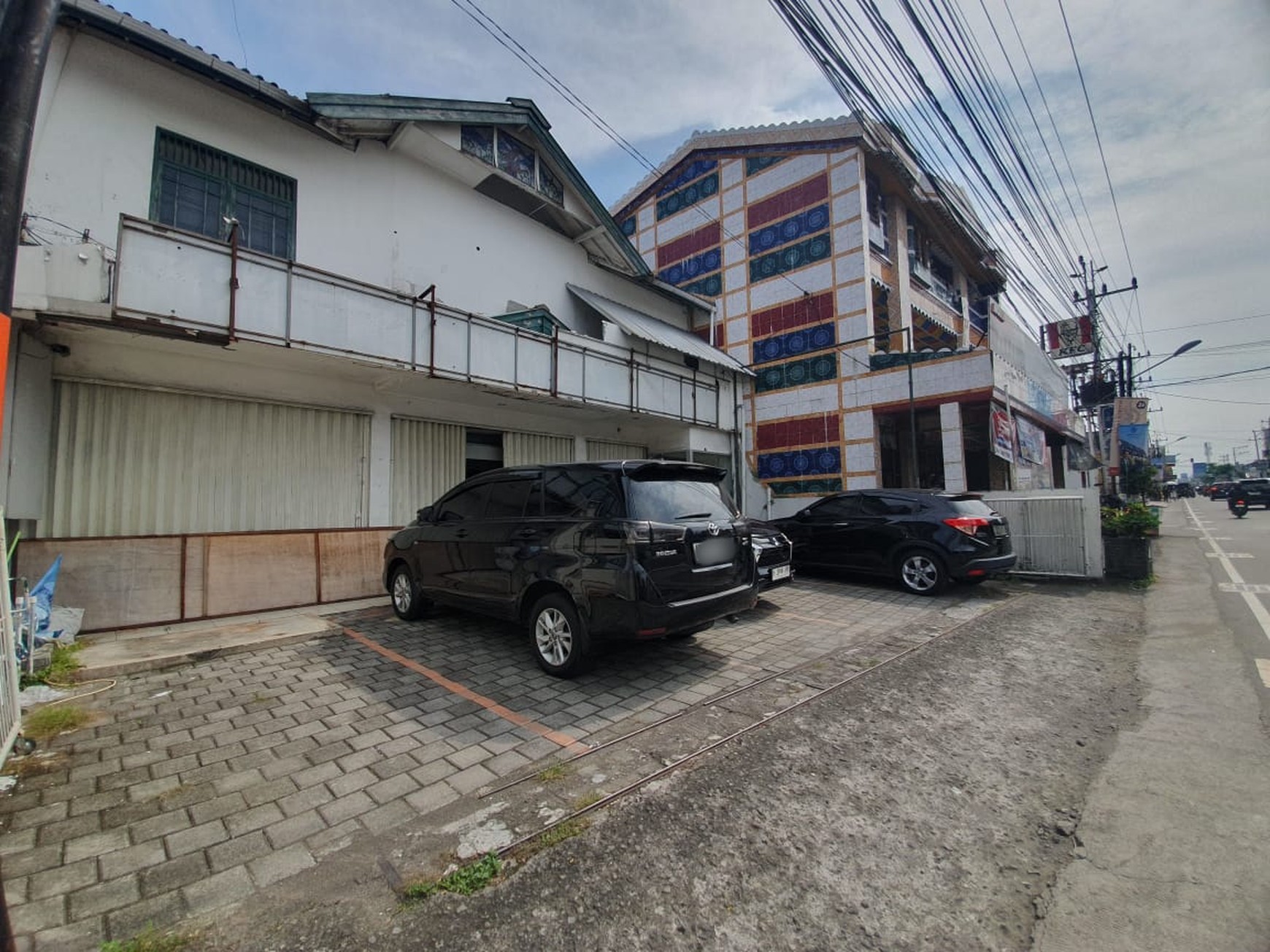 Ruang Usaha Lokasi Strategis Dijalan Kaliurang Km 6 Condongcatur Depok Sleman