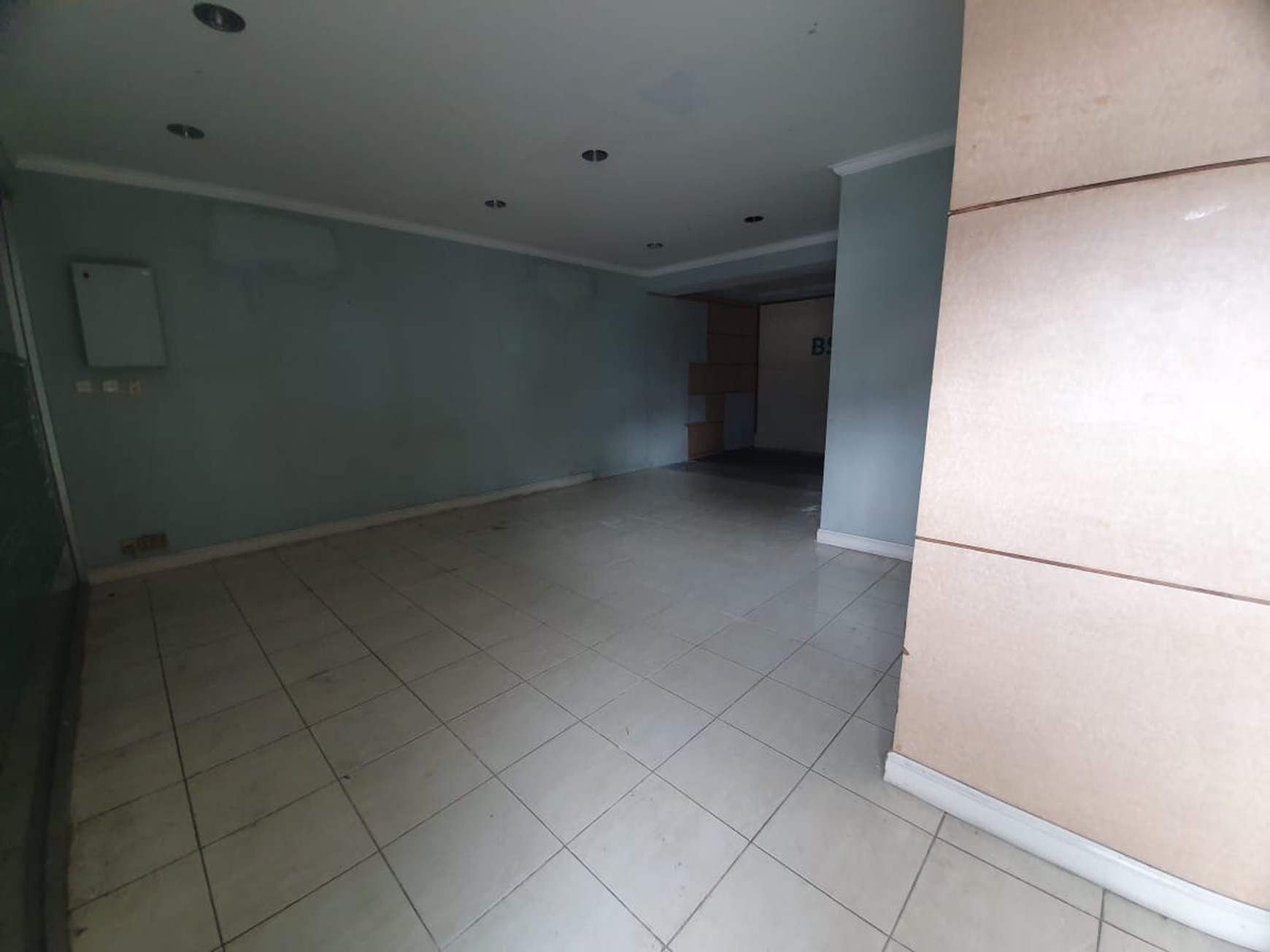 Ruang Usaha Lokasi Strategis Dijalan Kaliurang Km 6 Condongcatur Depok Sleman