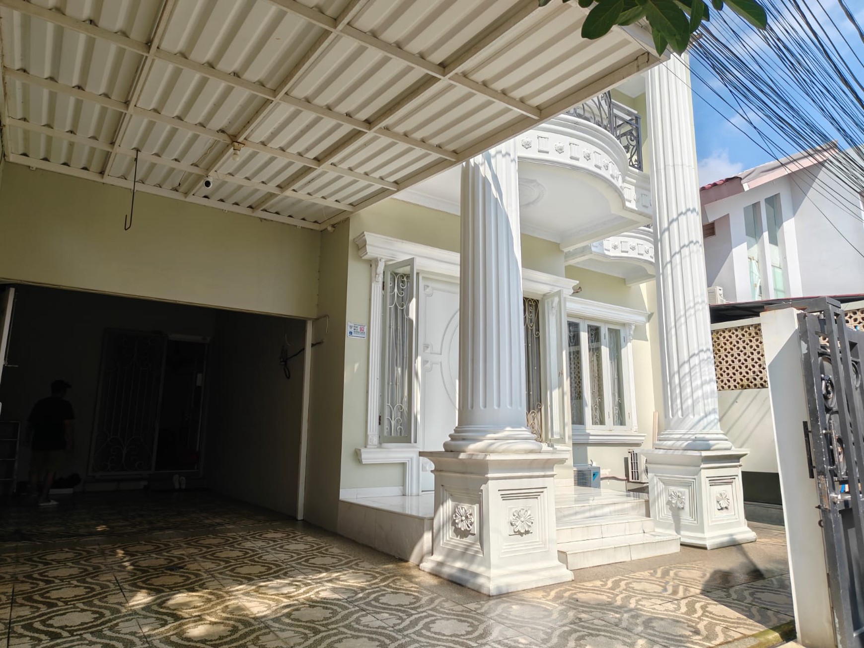 Rumah Siap Huni Semi Furnished