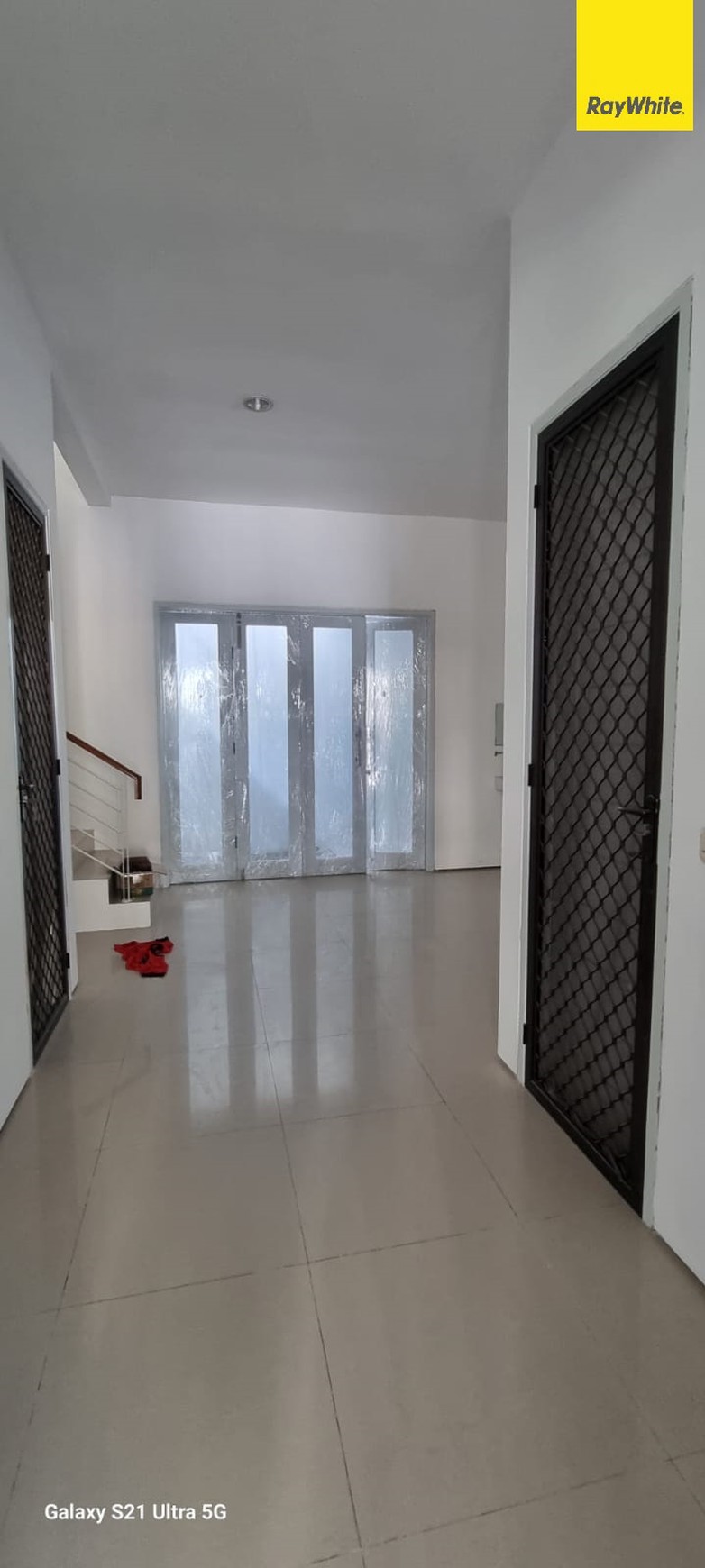 Dijual Rumah 2 lantai di Florance Pakuwon City Surabaya