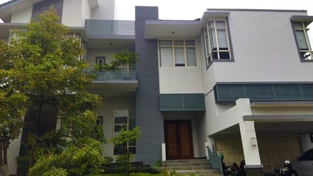 Rumah Lux 2Lantai Diarea Telaga Golf, Near Pusat Bisnis BSD .