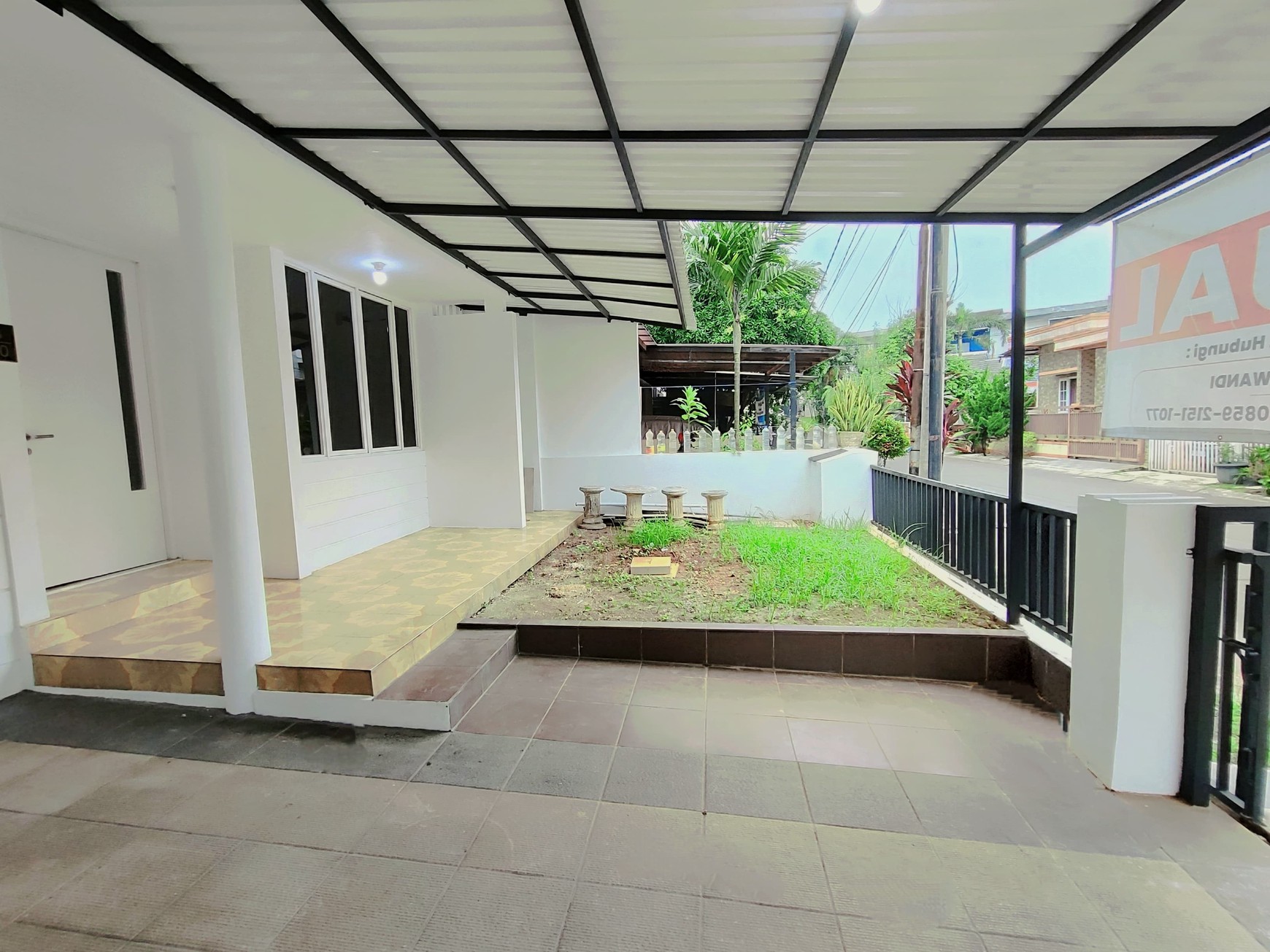 RUMAH DEKAT BSD, SIAP HUNI, TERAWAT