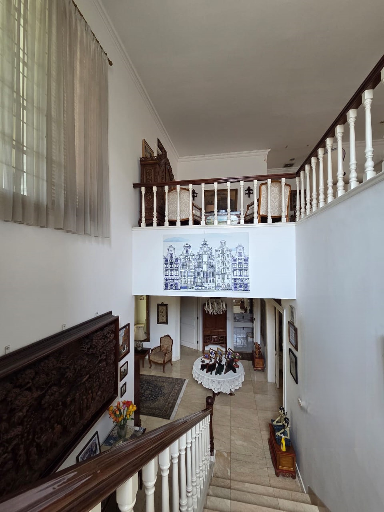 Rumah Mewah nan Megah di Jakarta Selatan