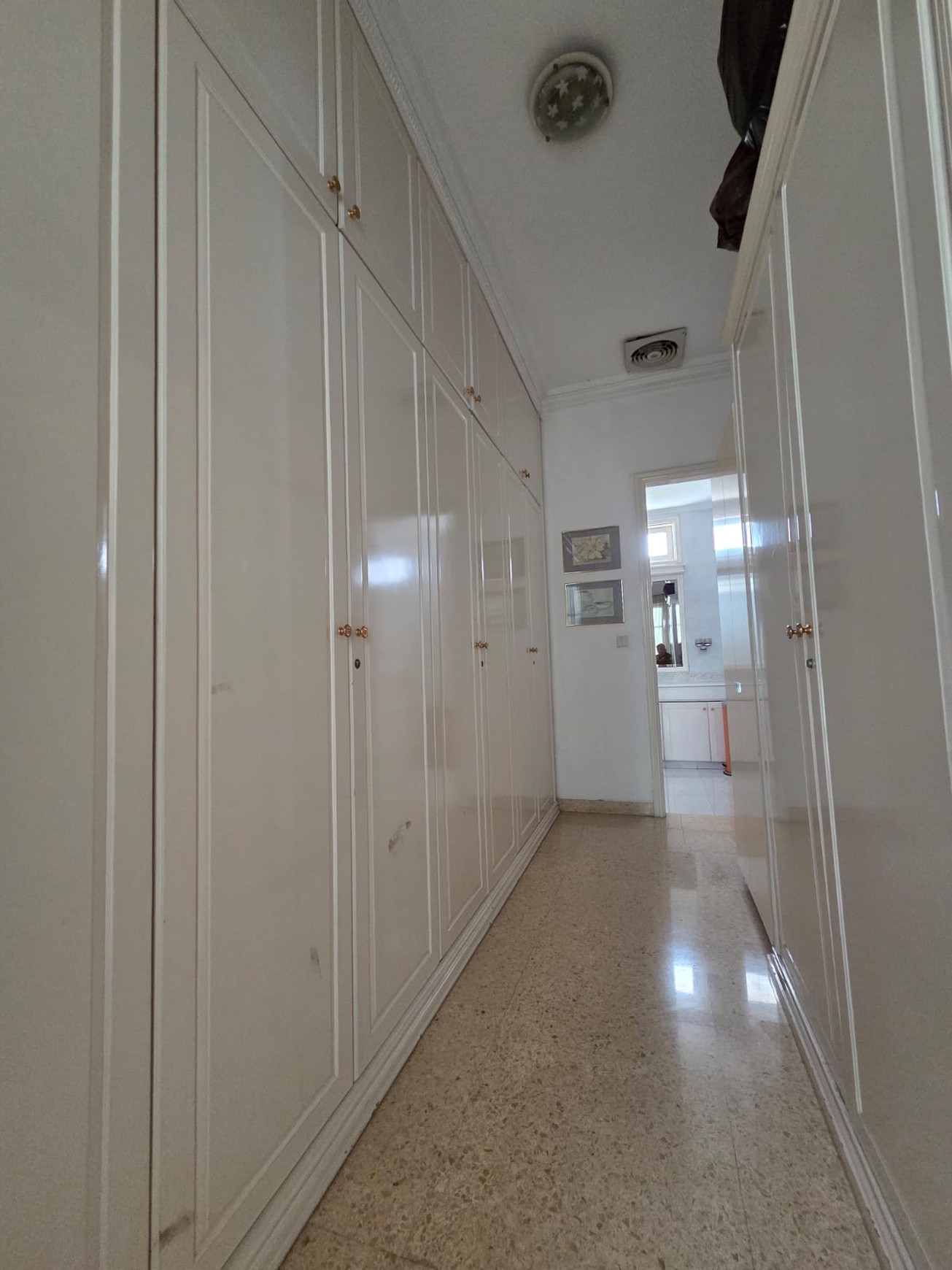 Rumah Mewah nan Megah di Jakarta Selatan