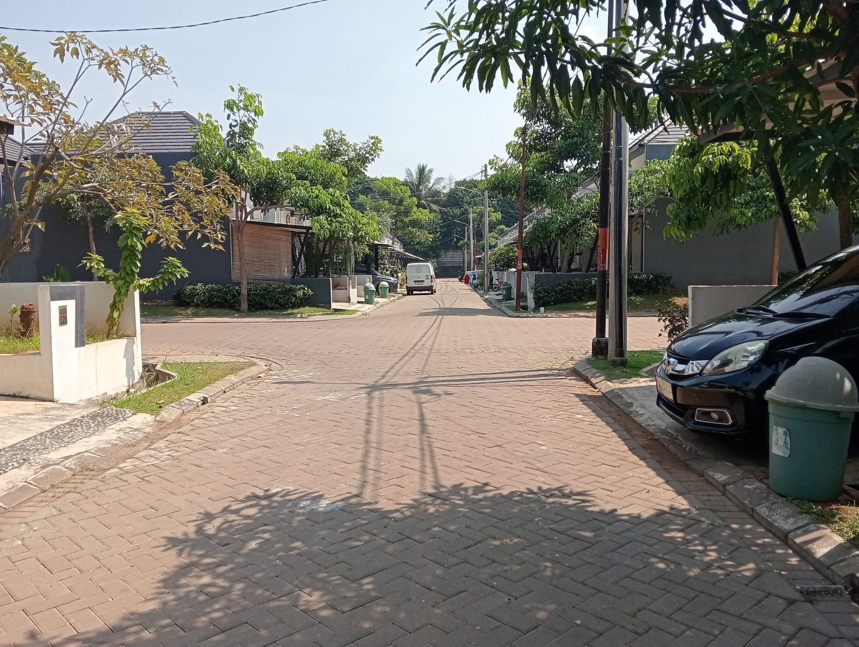 Metland Cileungsi, Siap Huni, Strategis, Bisa KPR, Nego