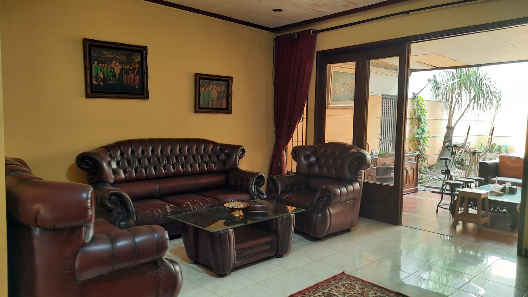 Rumah Siap Huni 2 lantai dengan lokasi strategis di Komplek Pondok Melati
