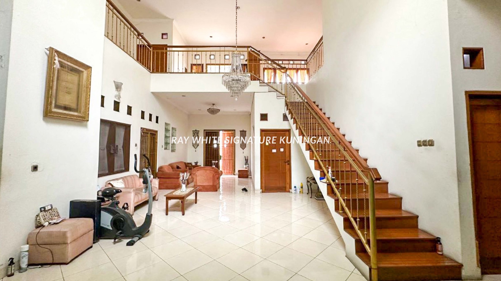 Dijual Rumah Asri 2 Lantai Dalam Komplek Permata Hijau 2 Blok E