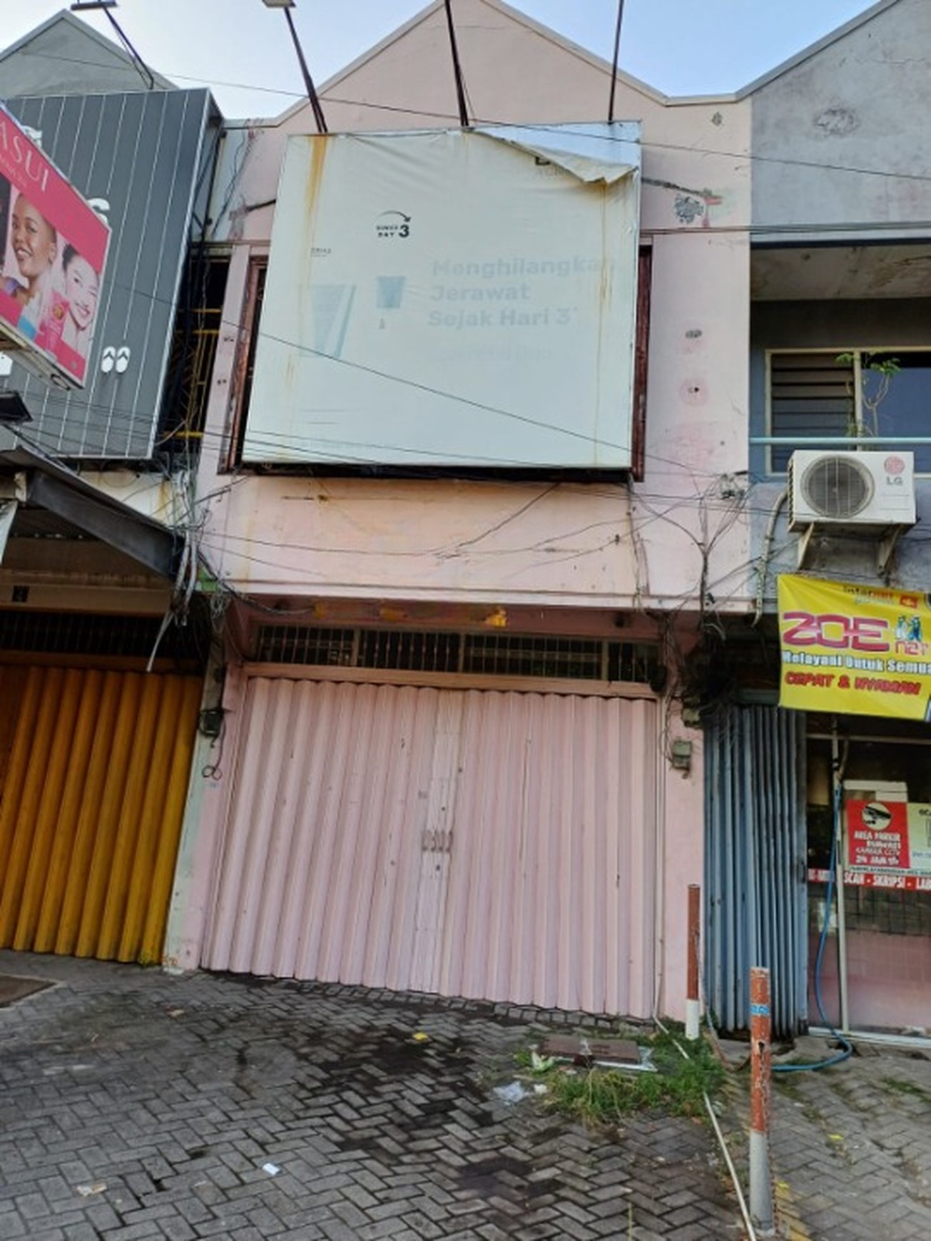 DIJUAL RUKO 2 LANTAI LOKASI STRATEGIS JALAN RAYA MEDOAN AYU DEPAN KAMPUS UPN