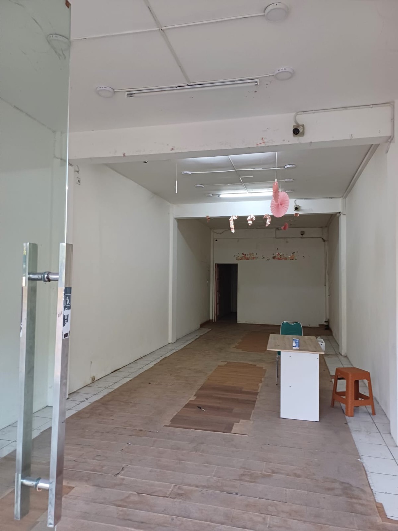 DIJUAL RUKO 2 LANTAI LOKASI STRATEGIS JALAN RAYA MEDOAN AYU DEPAN KAMPUS UPN