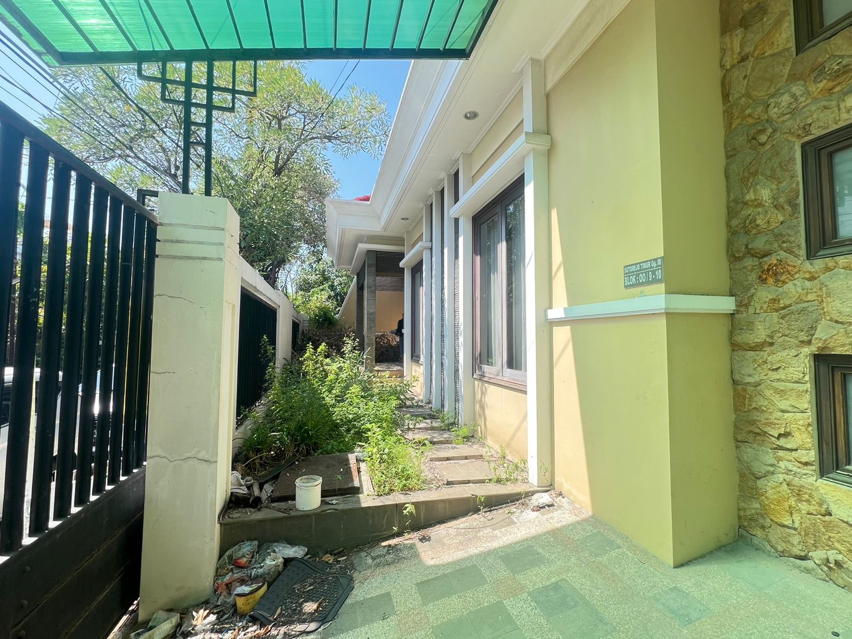 Jual rumah Jln. Sutorejo Surabaya Timur harga termurah