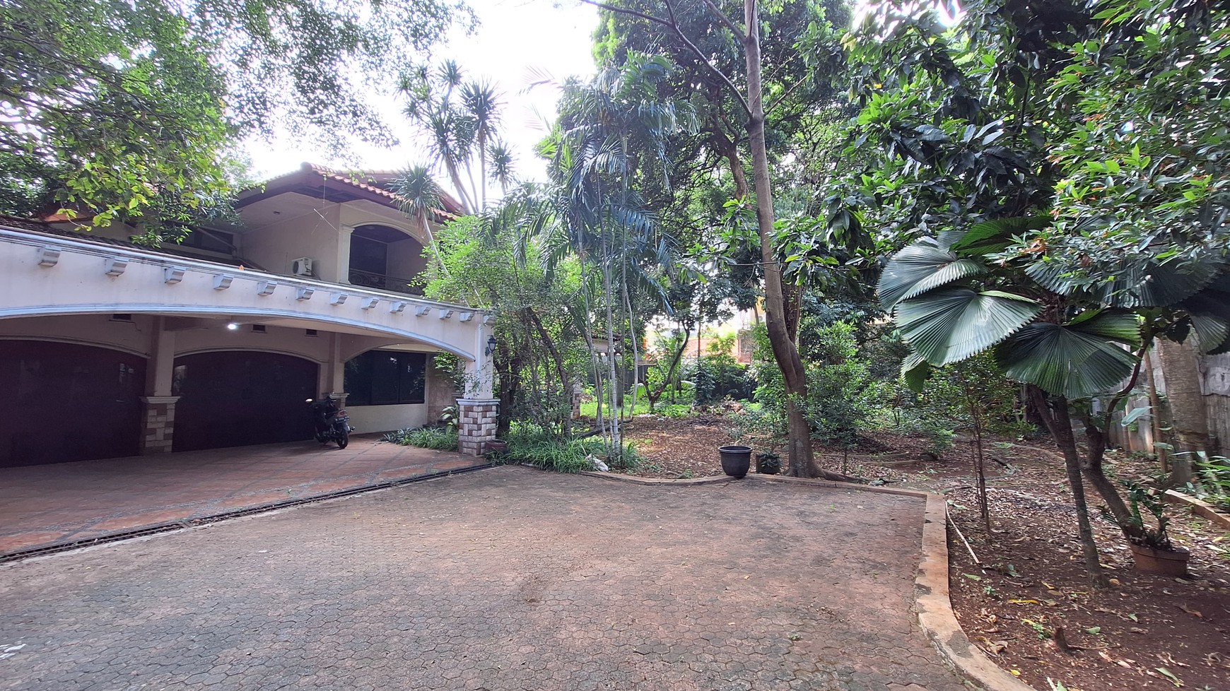 Rumah Lama Hitung Tanah Jl. Siaga Raya, Pejaten Barat, Ps. Minggu, Jakarta Selatan