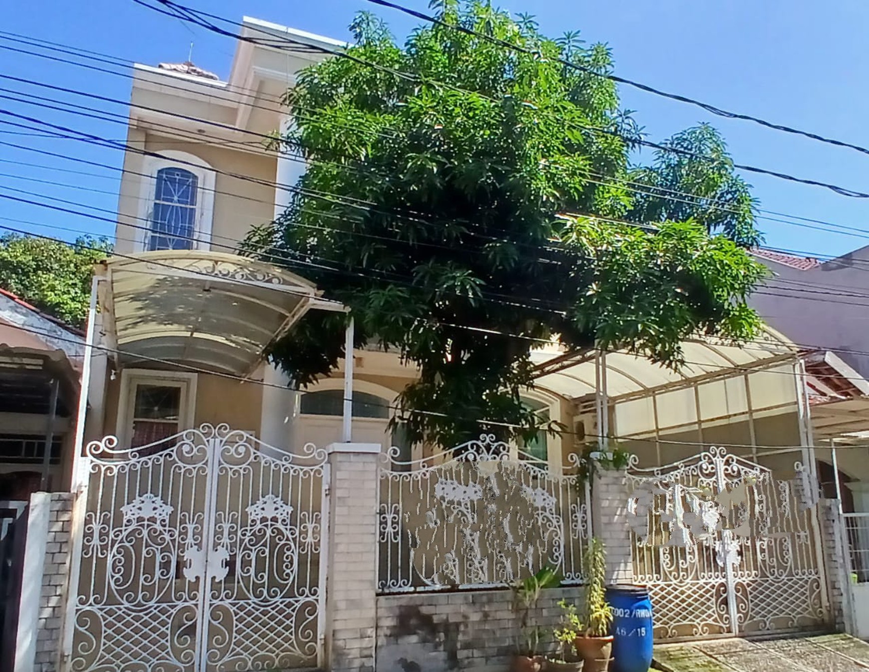 Rumah bagus siap huni beba Banjir di ciputat.