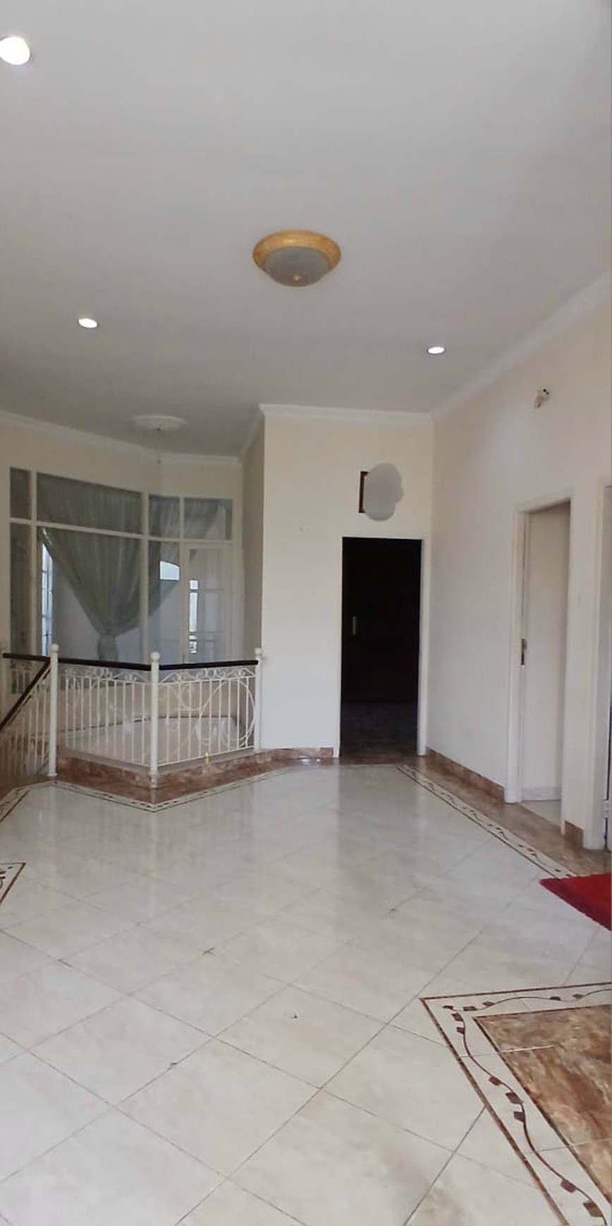 Rumah bagus siap huni beba Banjir di ciputat.