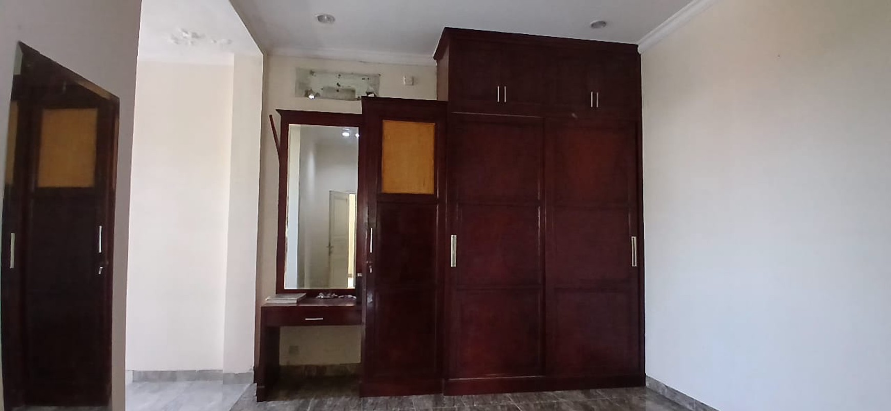 Rumah bagus siap huni beba Banjir di ciputat.