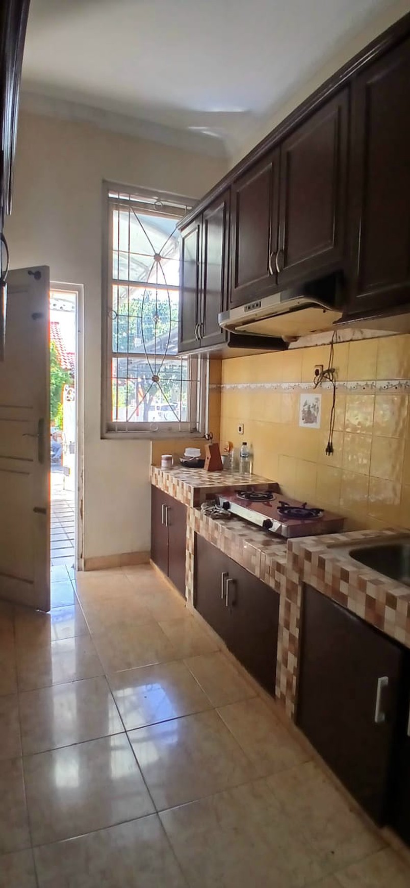 Rumah bagus siap huni beba Banjir di ciputat.