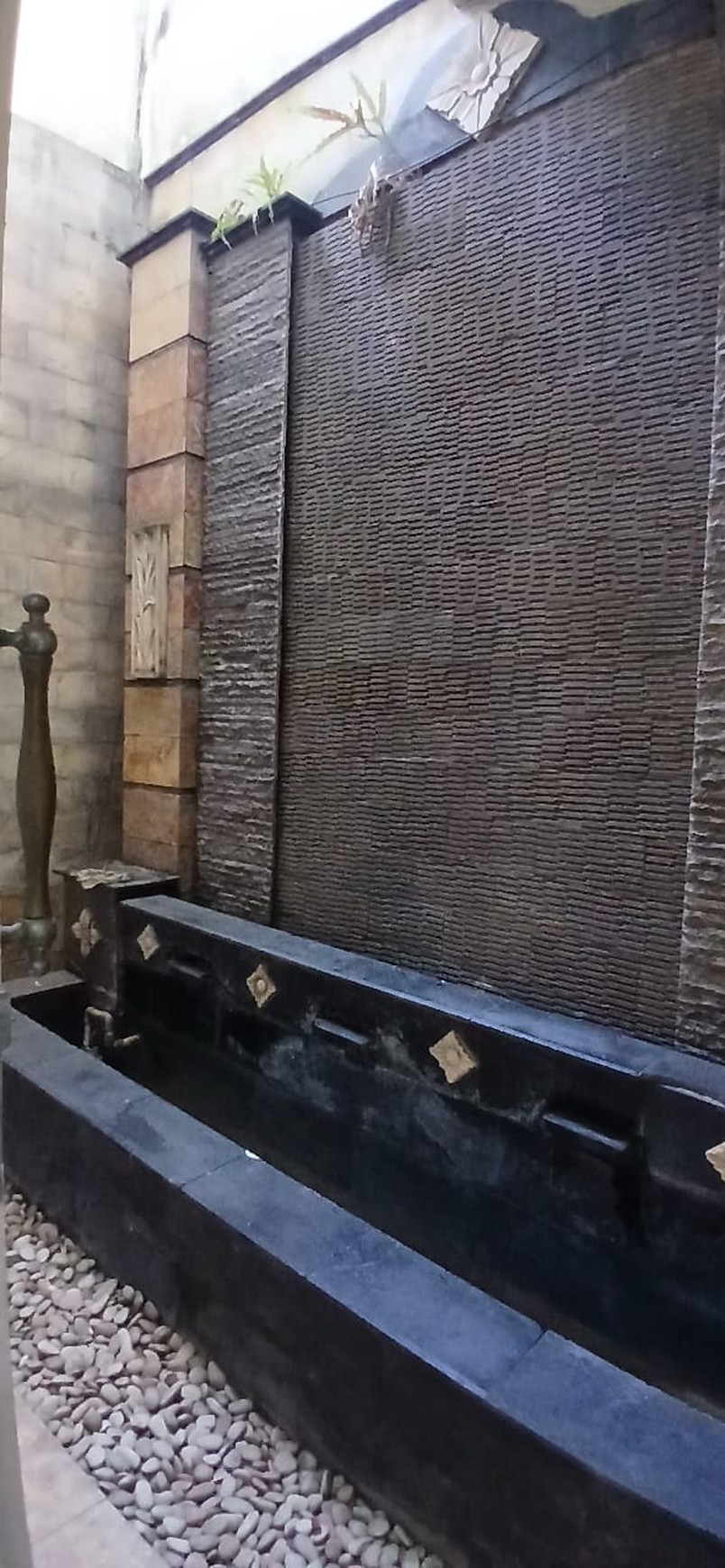 Rumah bagus siap huni beba Banjir di ciputat.