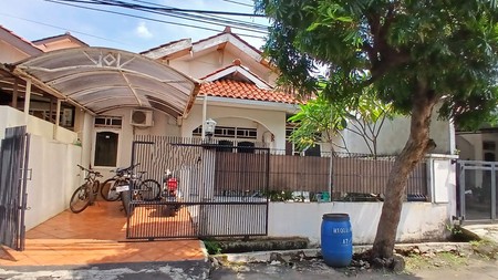 Rumah bagus siap huni di ciputat.