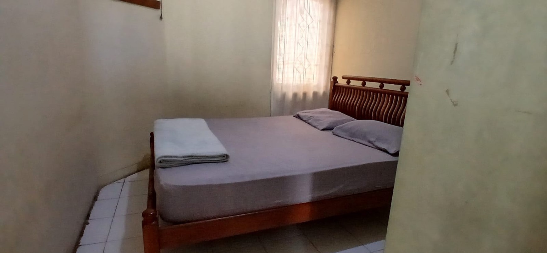 Rumah bagus siap huni di ciputat.