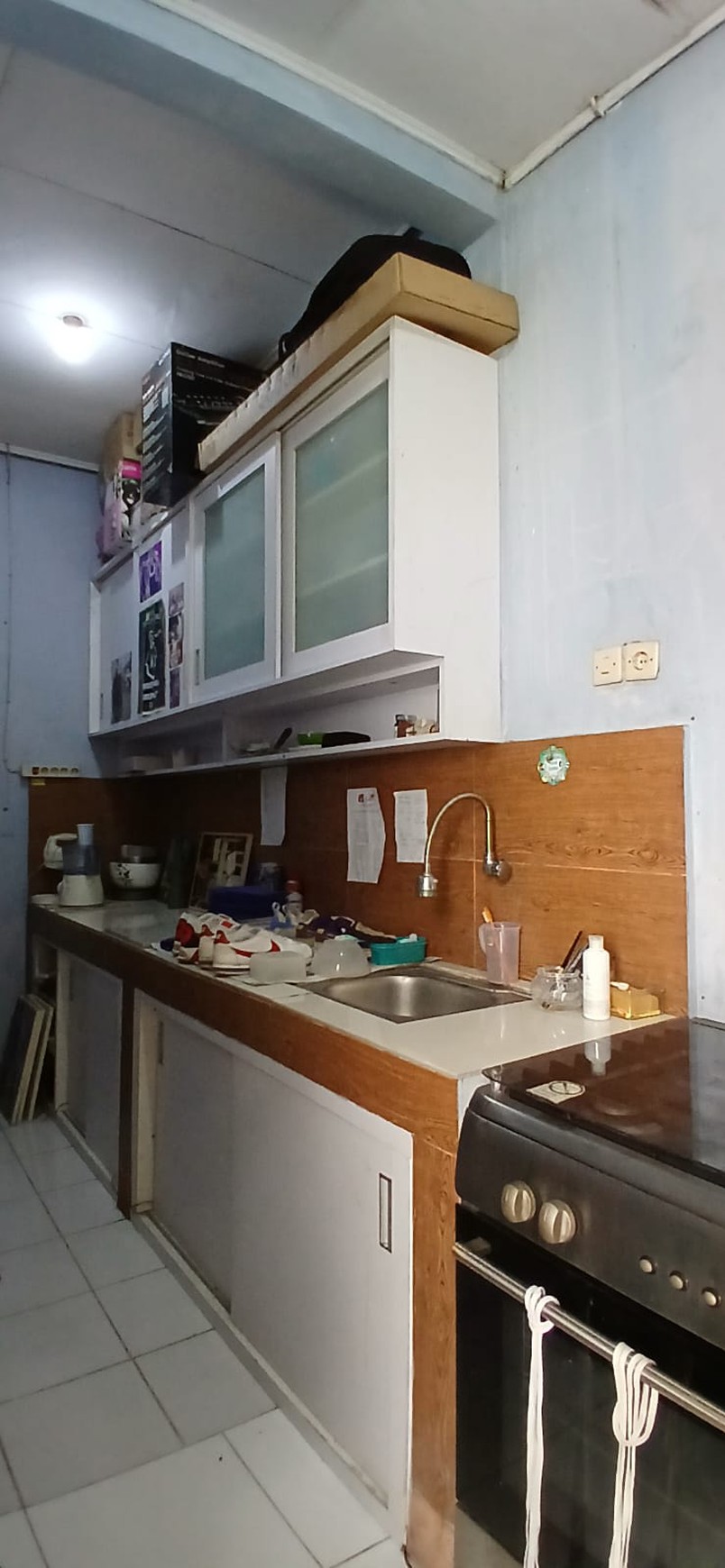 Rumah bagus siap huni di ciputat.