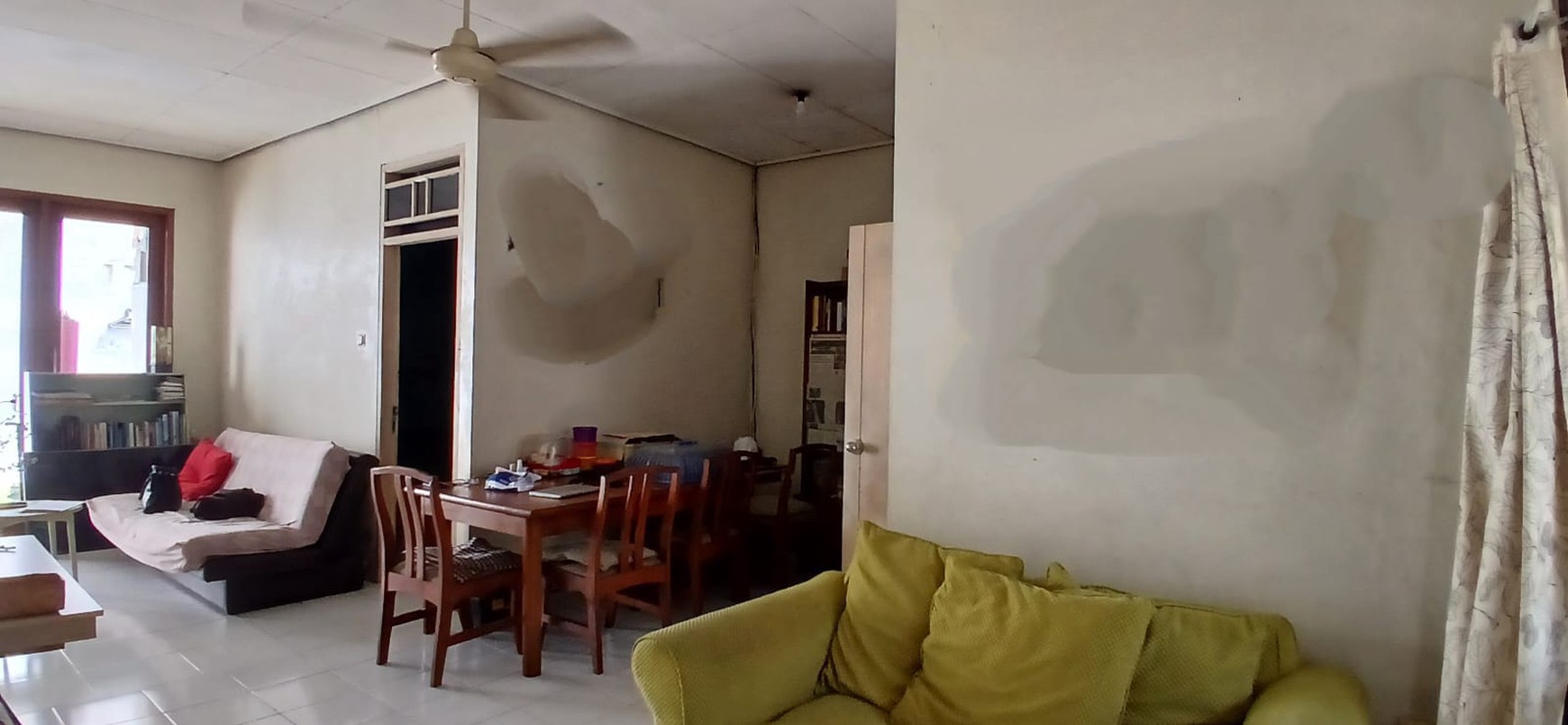 Rumah bagus siap huni di ciputat.