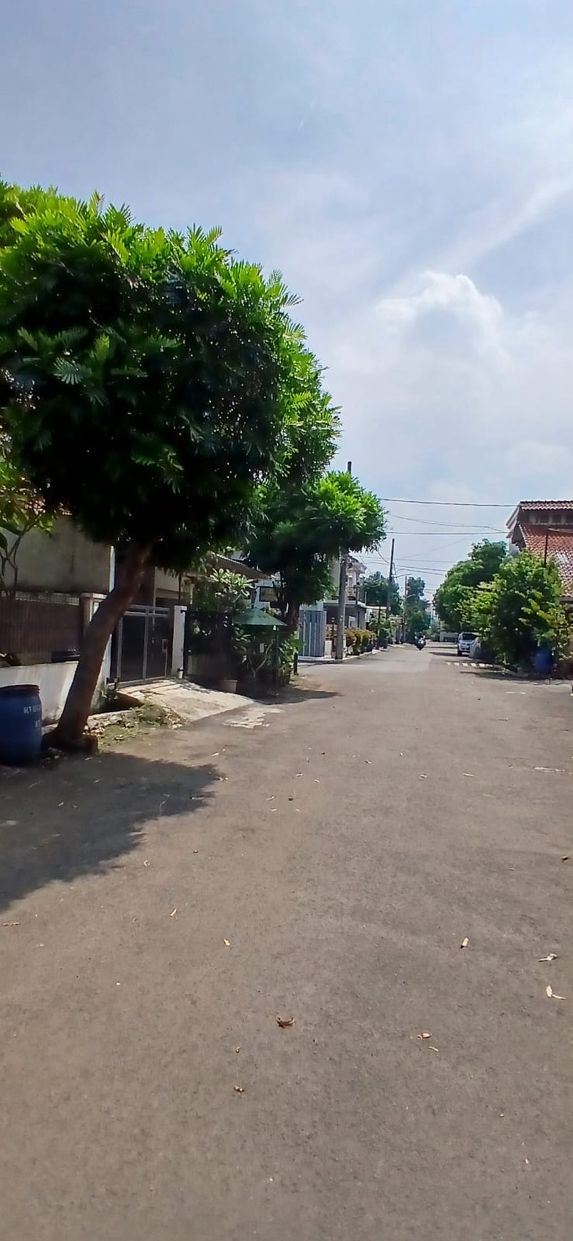 Rumah bagus siap huni di ciputat.