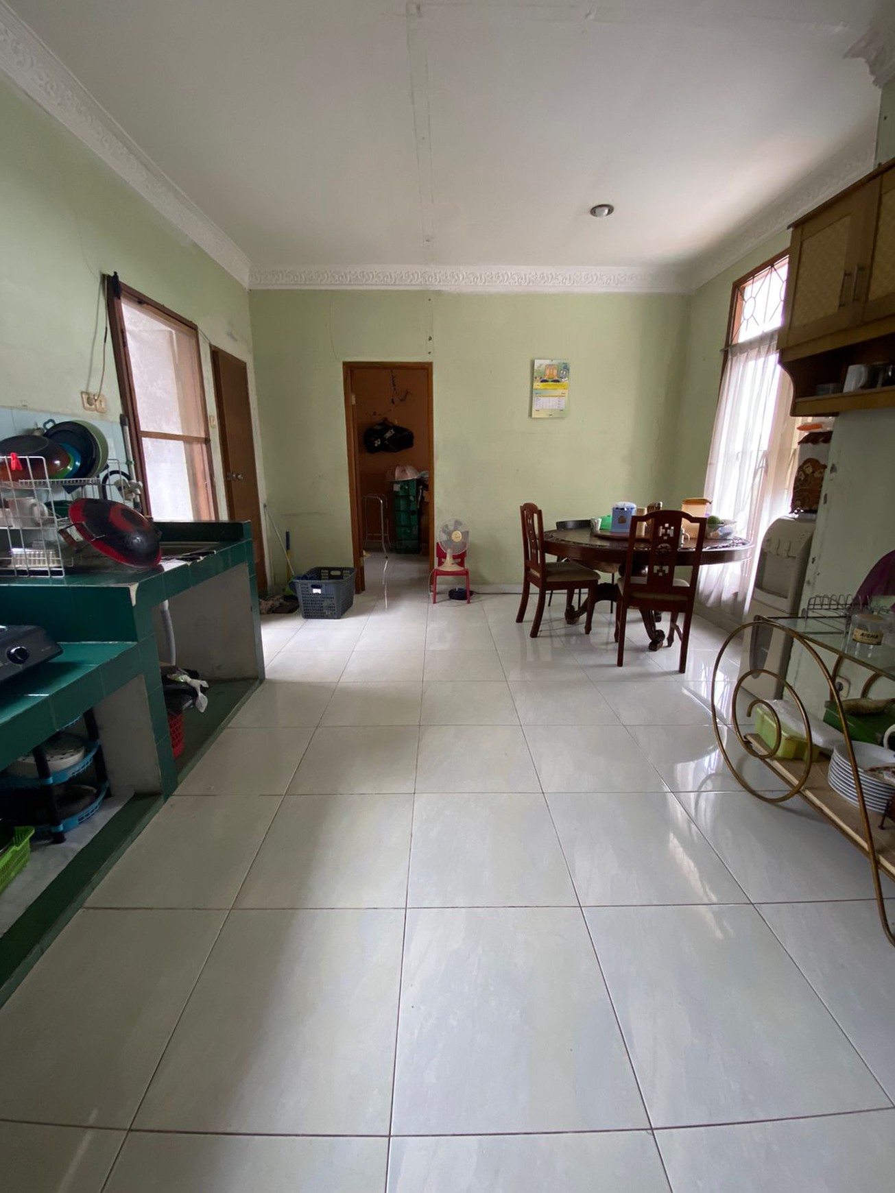 Rumah 2 lantai siap huni lokasi strategis di Bintaro Sektor 2