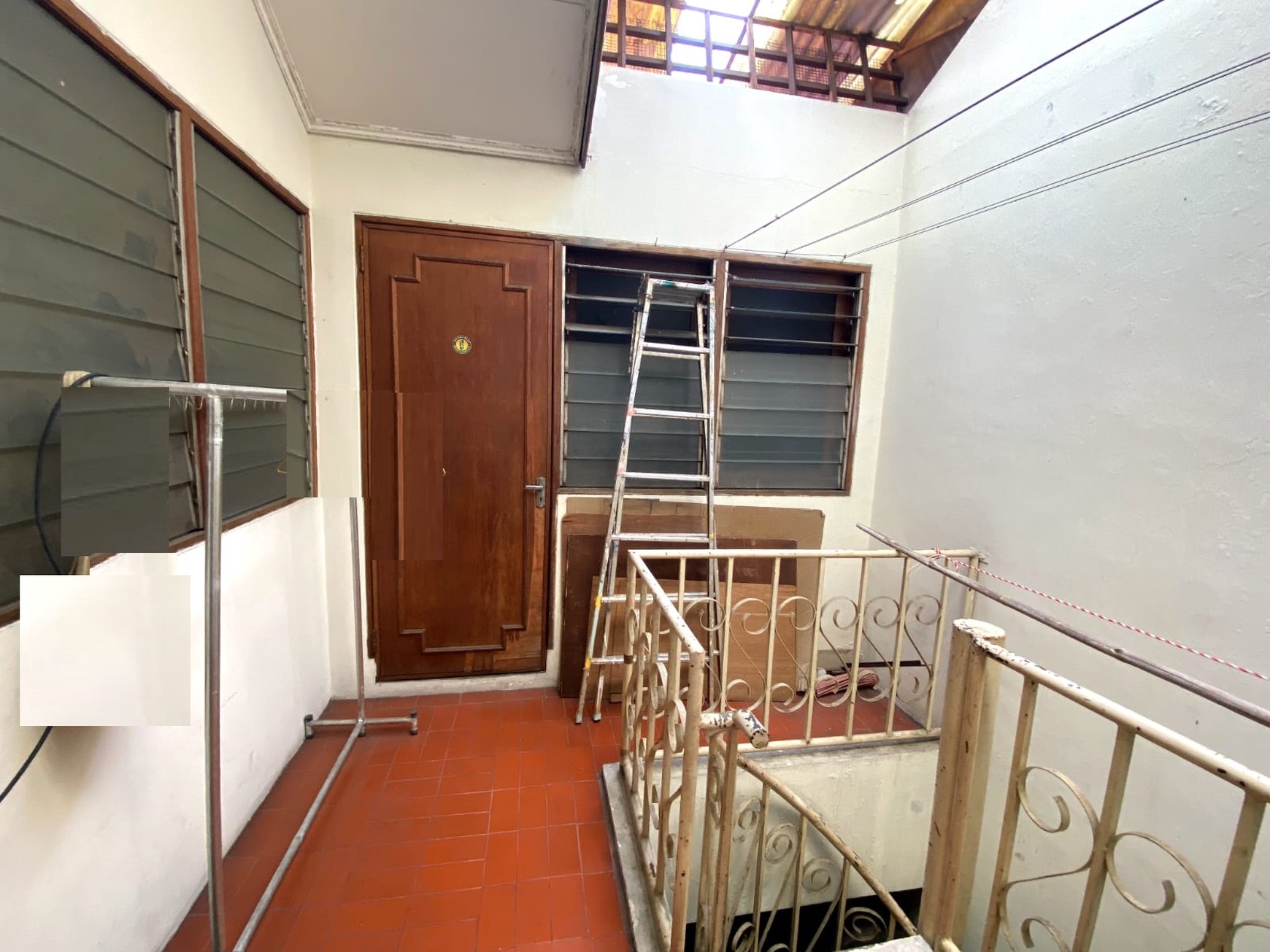 Rumah Asri, lingkungan aman dan nyaman, lokasi strategis di Bintaro Sektor 2